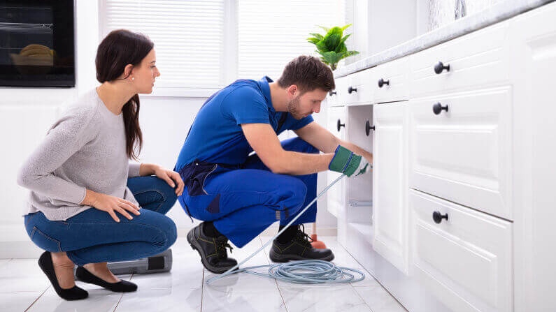 Signs-That-You-Need-Drain-Cleaning-Service